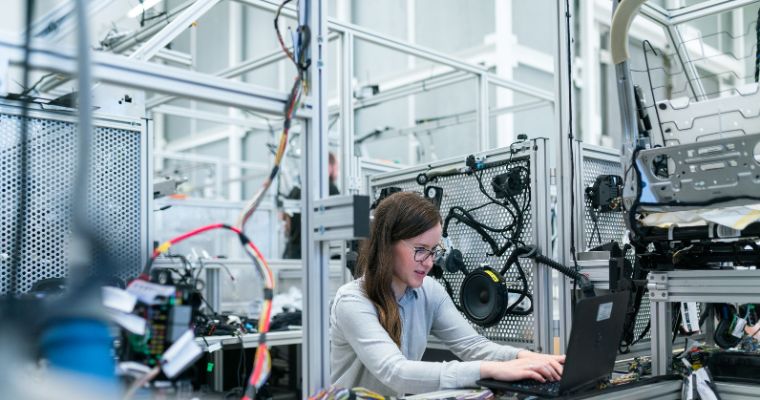 AI's evolution began with foundational ideas, the Dartmouth Conference, and hardware advancements